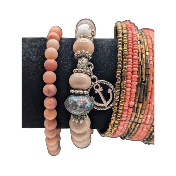 Lot of Nine Mint Coral Bracelets - Picture 2 of 8